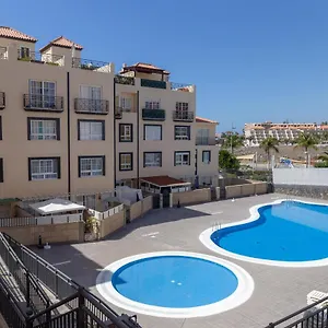 https://aqua-vista-2-bed-penthouse-with-great-views.tenerifehoteles.net